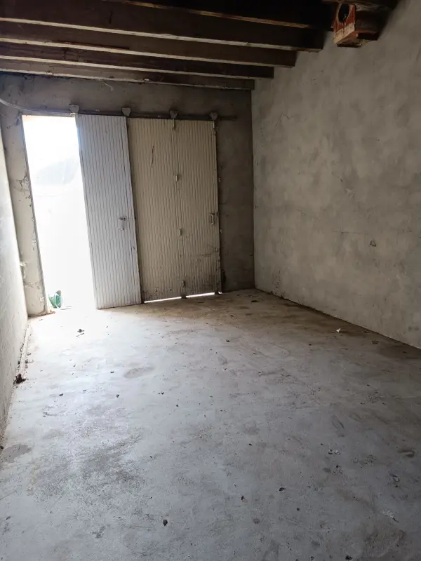 Vierzon 18100 – Location parking/box
