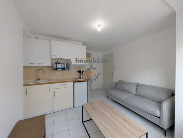 Saint-Affrique 12400 – Location appartement 1&nbsp;pièce 1&nbsp;chambre