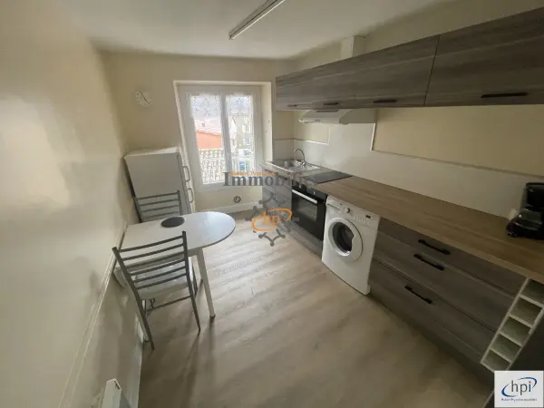 Saint-Affrique 12400 – Location appartement 2&nbsp;pièces 1&nbsp;chambre