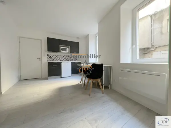Saint-Affrique 12400 – Location appartement 1&nbsp;pièce