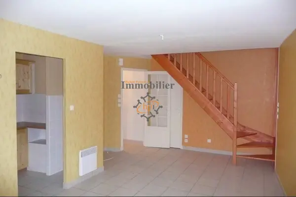 Camarès 12360 – Location maison/villa 4&nbsp;pièces 3&nbsp;chambres