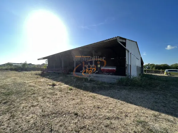 Saint-Victor-et-Melvieu 12400 – Vente parking/box