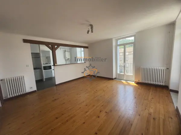 Saint-Affrique 12400 – Vente appartement 3&nbsp;pièces 2&nbsp;chambres