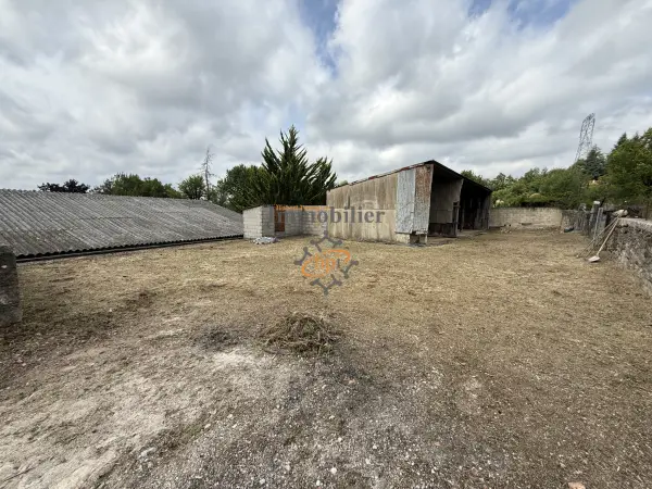 Saint-Victor-et-Melvieu 12400 – Vente parking/box