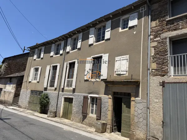 Coupiac 12550 – Vente maison/villa 7&nbsp;pièces 6&nbsp;chambres