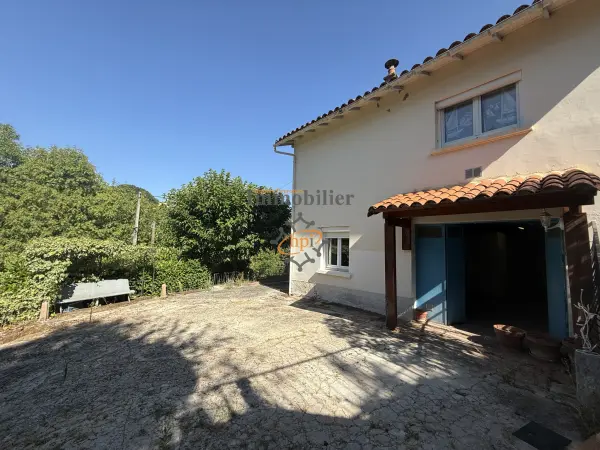 Saint-Affrique 12400 – Vente maison/villa 6&nbsp;pièces 4&nbsp;chambres