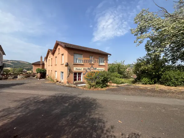 Saint-Izaire 12480 – Vente maison/villa 14&nbsp;pièces 7&nbsp;chambres