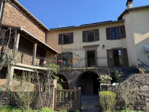 Saint-Juéry 12550 – Location maison/villa 5&nbsp;pièces 4&nbsp;chambres