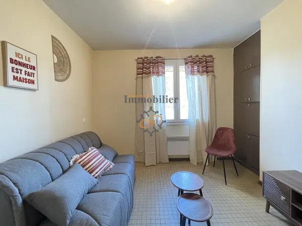 Saint-Affrique 12400 – Location appartement 2&nbsp;pièces 1&nbsp;chambre
