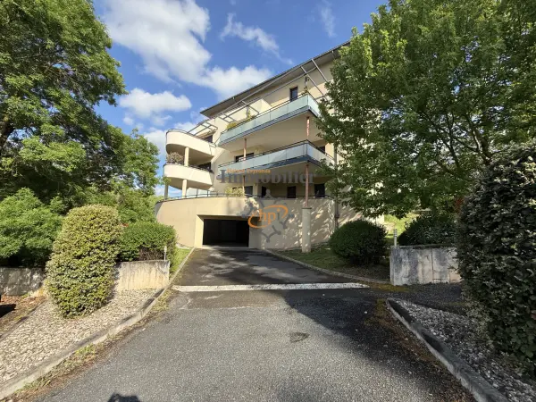 Saint-Affrique 12400 – Location appartement 4&nbsp;pièces 3&nbsp;chambres
