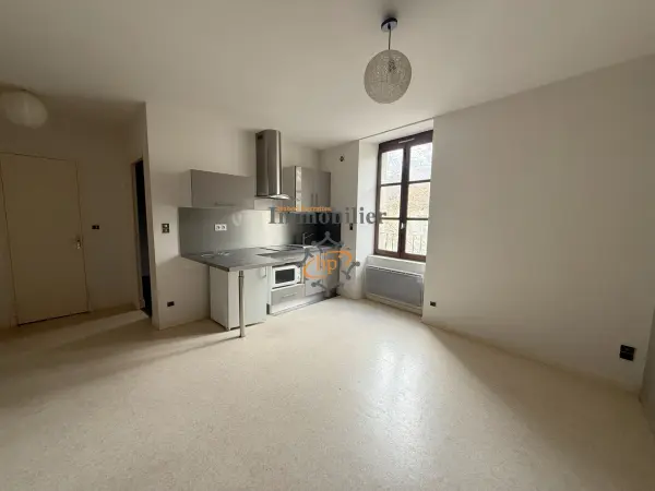 Saint-Affrique 12400 – Location appartement 2&nbsp;pièces 1&nbsp;chambre