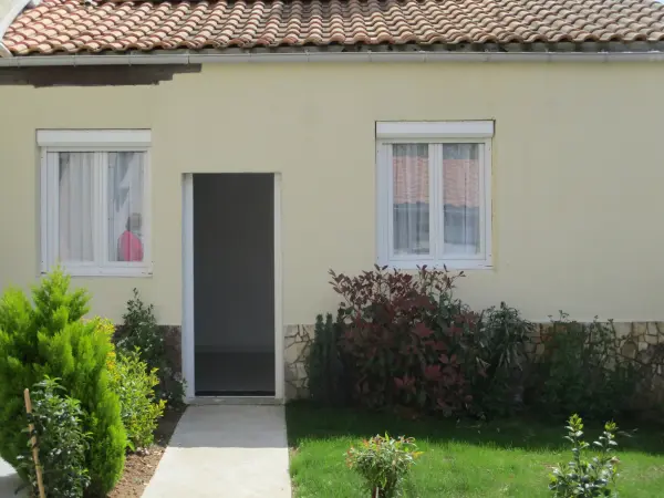 Rom 79120 – Location maison/villa 1&nbsp;pièce 1&nbsp;chambre