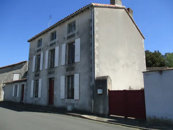 Valence-en-poitou 86700 – Vente maison/villa 10&nbsp;pièces 6&nbsp;chambres