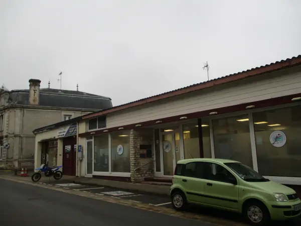 Valence-en-poitou 86700 – Vente immeuble