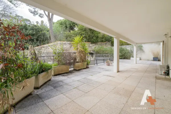 Marseille 13008 – Location appartement 4&nbsp;pièces 2&nbsp;chambres