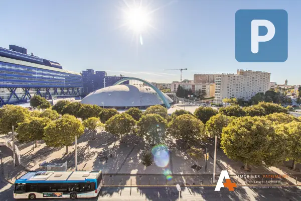 Marseille 13004 – Vente parking/box