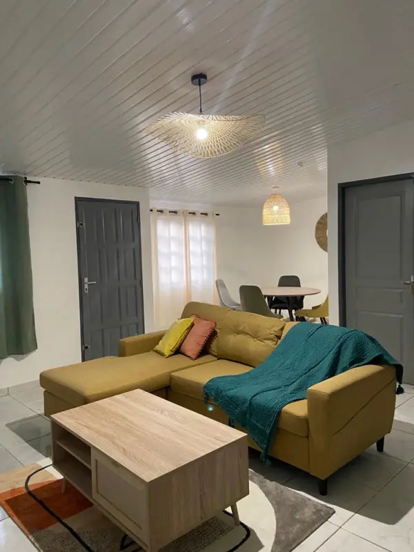 Cayenne 97300 – Location appartement 2&nbsp;pièces 1&nbsp;chambre