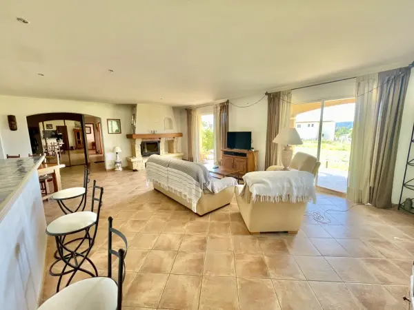 Bagnols-en-Forêt 83600 – Vente maison/villa 4&nbsp;pièces 3&nbsp;chambres