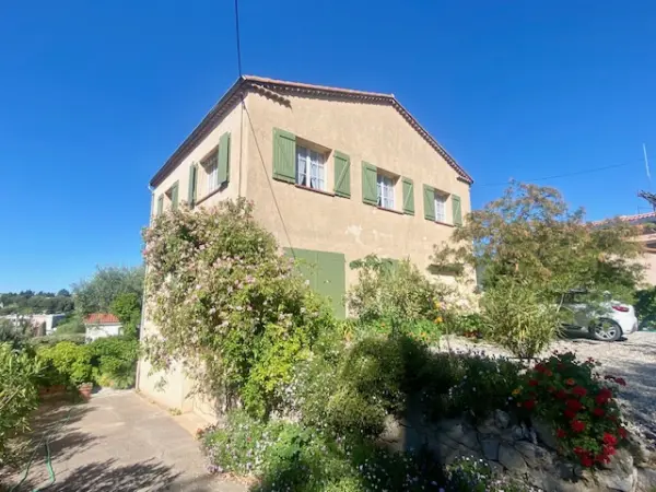 Grasse 06130 – Vente maison/villa 6&nbsp;pièces 5&nbsp;chambres