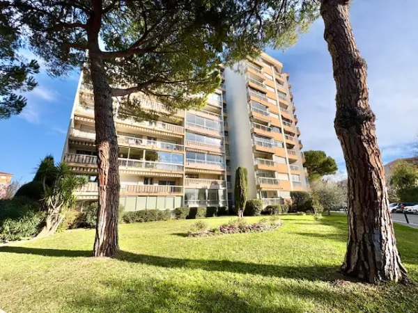 Mandelieu-la-Napoule 06210 – Vente appartement 2&nbsp;pièces 1&nbsp;chambre