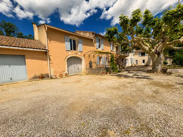 Eyragues 13630 – Vente maison/villa 20&nbsp;pièces 14&nbsp;chambres