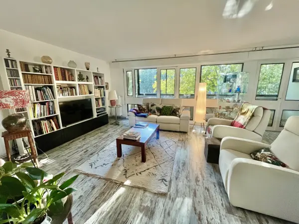 Nîmes 30900 – Vente appartement 5&nbsp;pièces 3&nbsp;chambres