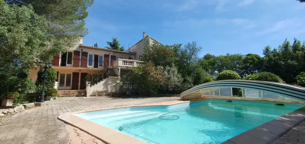 Nîmes 30900 – Vente maison/villa 11&nbsp;pièces 8&nbsp;chambres