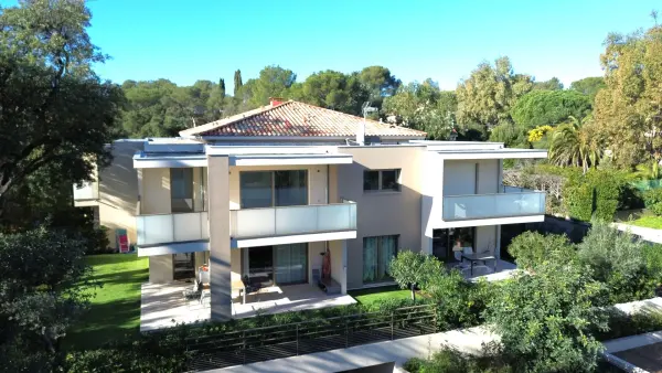 SAINT RAPHAEL 83700 – Vente appartement 3&nbsp;pièces 2&nbsp;chambres