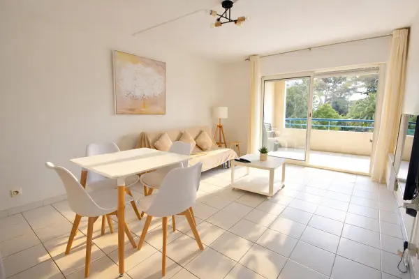 SAINT RAPHAEL 83700 – Vente appartement 2&nbsp;pièces 1&nbsp;chambre