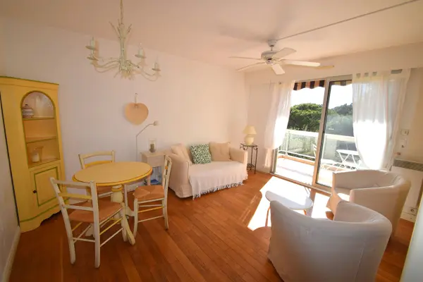 SAINT RAPHAEL 83700 – Vente appartement 2&nbsp;pièces 1&nbsp;chambre