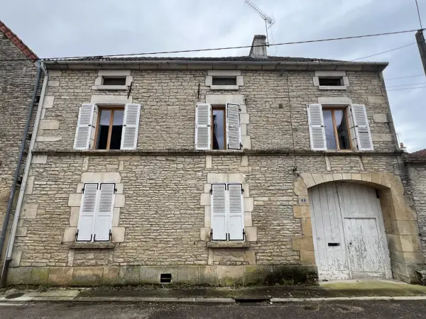 Montbard 21500 – Vente maison/villa 7&nbsp;pièces 5&nbsp;chambres