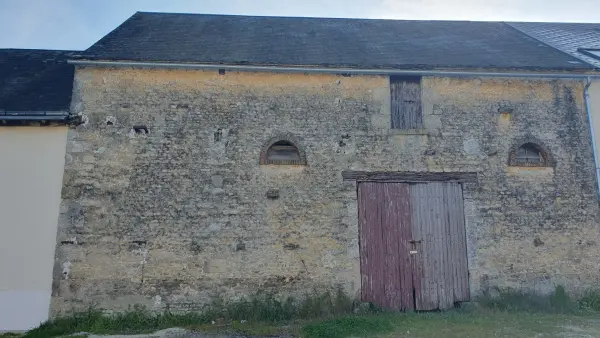 Pithiviers 45300 – Location parking/box 1&nbsp;pièce