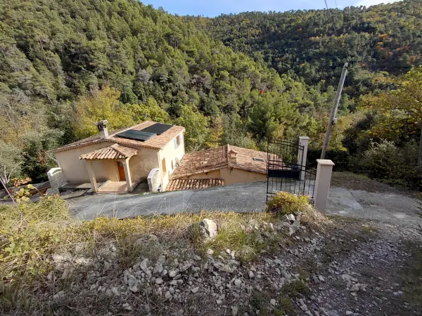 L&rsquo;Escarène 06440 – Vente appartement 4&nbsp;pièces 3&nbsp;chambres