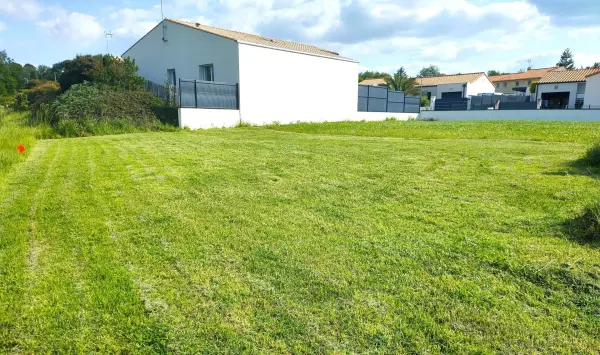Breuillet 17920 – Vente terrain