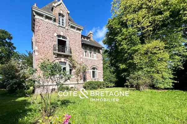 Binic 22520 – Vente maison/villa 12&nbsp;pièces 7&nbsp;chambres
