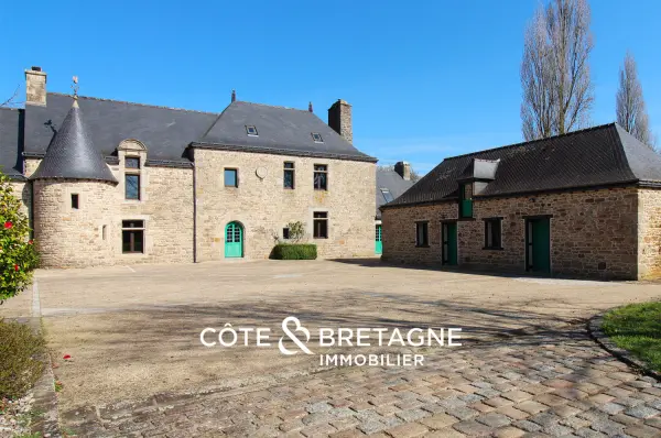 Bourbriac 22390 – Vente maison/villa 8&nbsp;pièces 5&nbsp;chambres