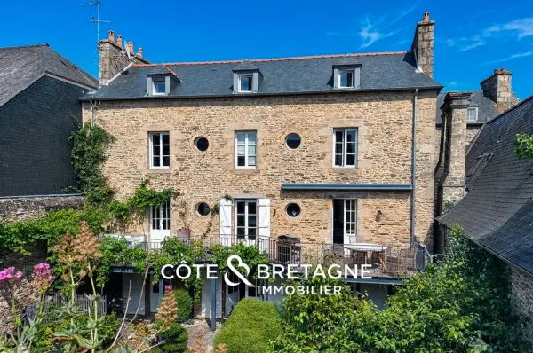 Dinan 22100 – Vente de prestige maison/villa 7&nbsp;pièces 6&nbsp;chambres