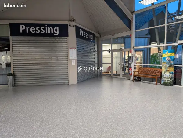 Ponts-de-Cé 49130 – Location local