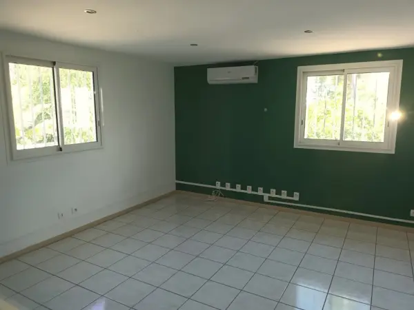 Saint Gilles Les Bains 97434 – Location bureaux