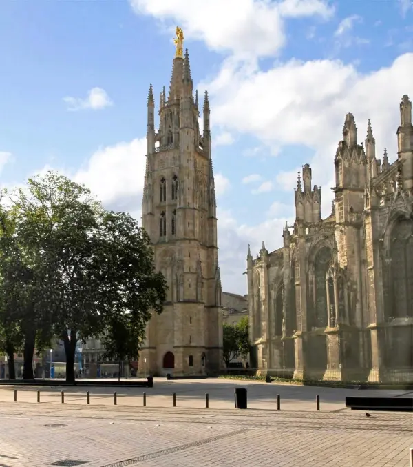 Bordeaux 33000 – Location appartement 3&nbsp;pièces 2&nbsp;chambres