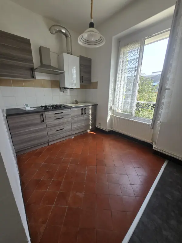 Charleville-Mézières 08000 – Location appartement 3&nbsp;pièces 2&nbsp;chambres