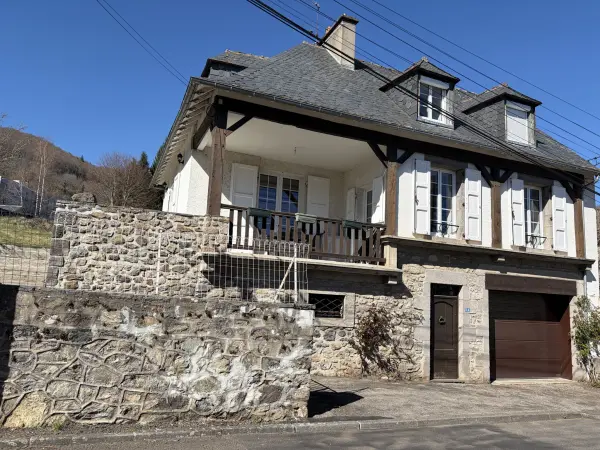 Condat 15190 – Vente maison/villa 5&nbsp;pièces 3&nbsp;chambres