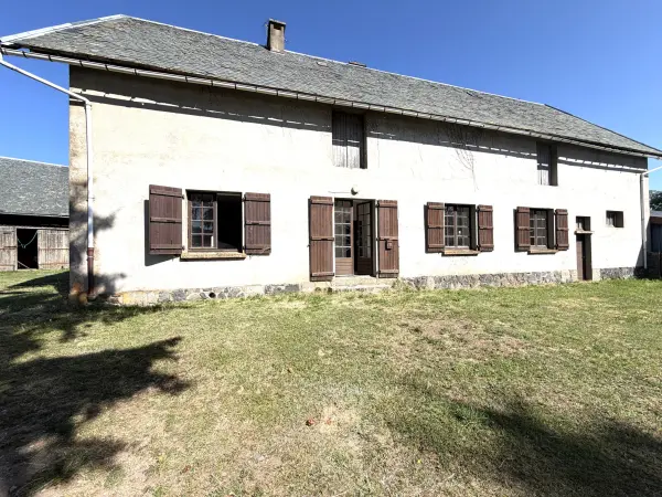 Marcenat 15190 – Vente maison/villa 6&nbsp;pièces 5&nbsp;chambres