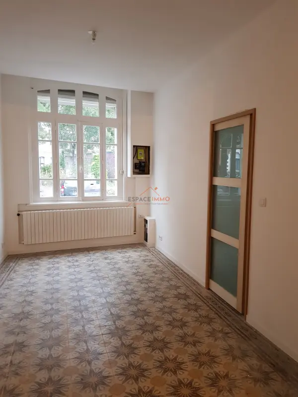 Valenciennes 59300 – Location maison/villa 6&nbsp;pièces 3&nbsp;chambres
