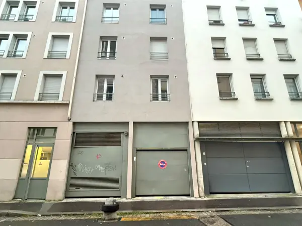 Lyon 69009 – Location parking/box
