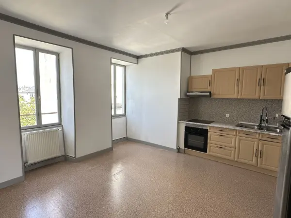 Oloron-Sainte-Marie 64400 – Vente appartement 4&nbsp;pièces 3&nbsp;chambres