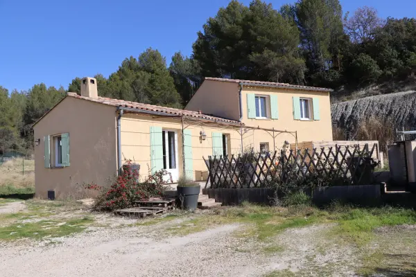 Saint-Saturnin-lès-Apt 84490 – Vente maison/villa 5&nbsp;pièces 3&nbsp;chambres