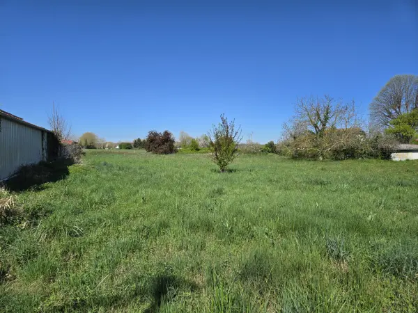 Tarbes 65000 – Vente terrain