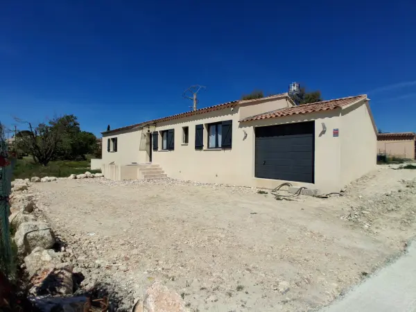 Saint-Saturnin-lès-Apt 84490 – Vente maison/villa 4&nbsp;pièces 3&nbsp;chambres