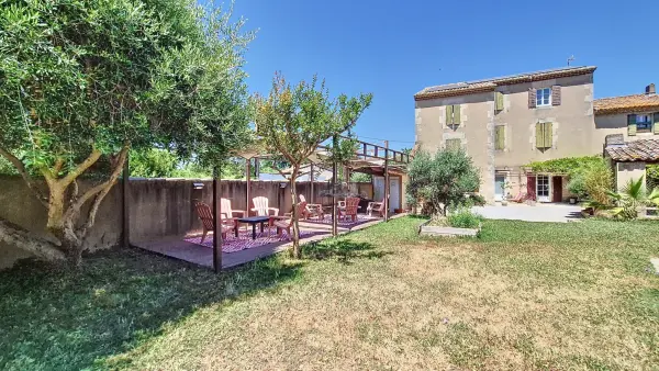 Cheval-Blanc 84460 – Vente maison/villa 19&nbsp;pièces 12&nbsp;chambres
